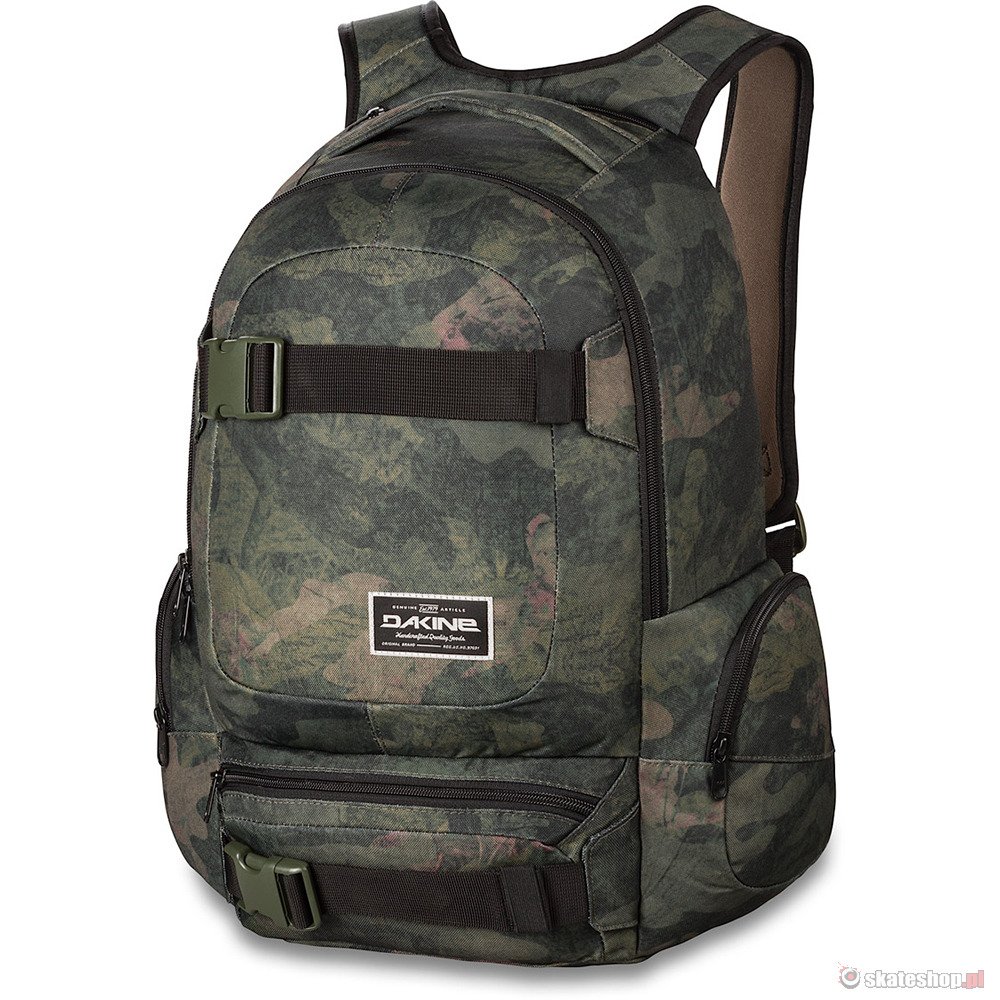 DAKINE Daytripper 30L (peat camo) backpack peat camo | Snowboard ...