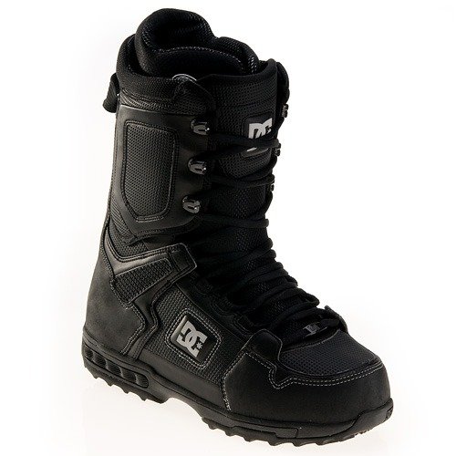 DC Balance black snowboard boots