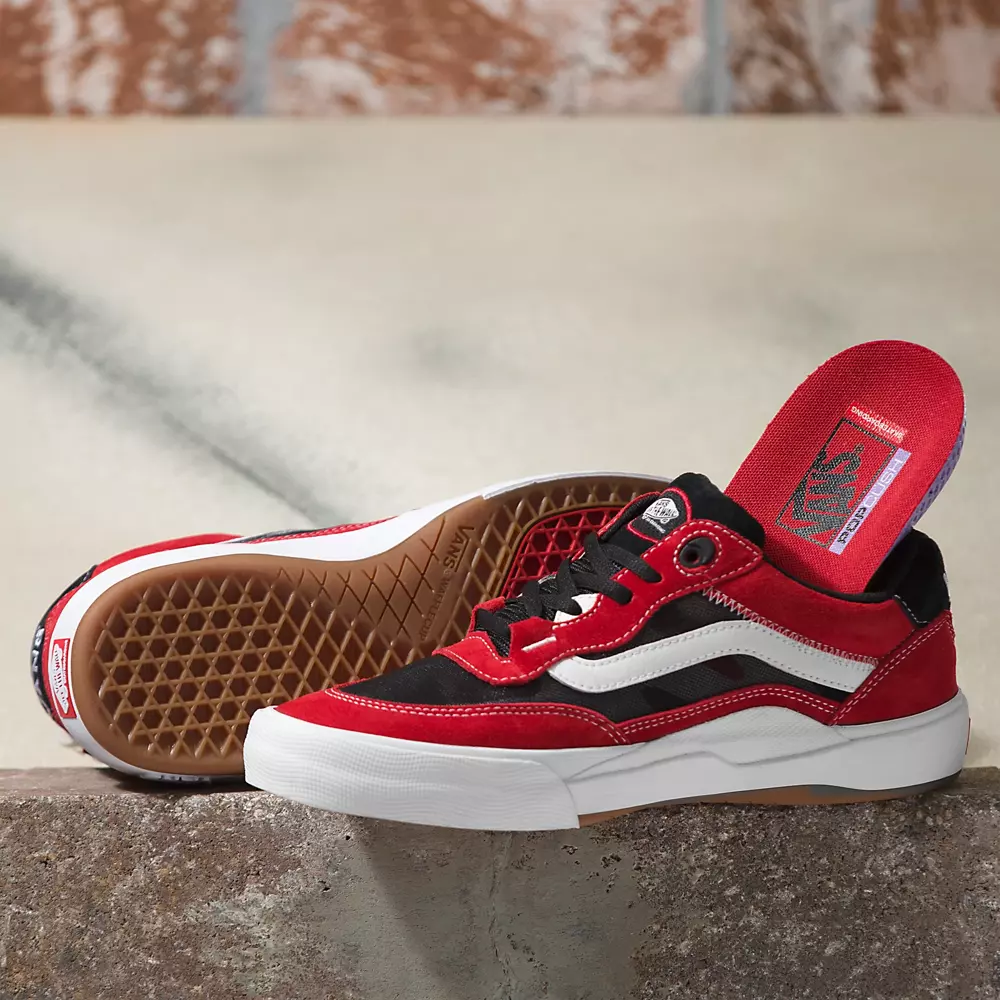VANS Wayvee (black/red) skate shoes