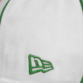 Czapka z daszkiem BURTON NEW ERA biała r.7 1/2 