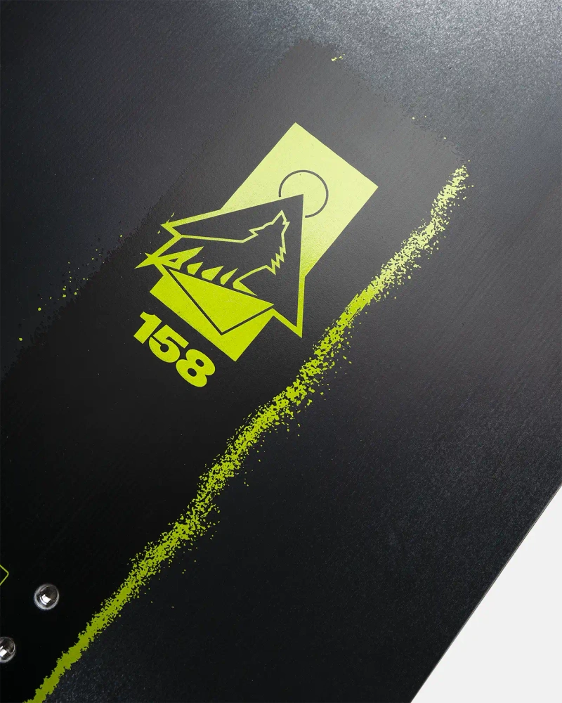 Snowboard JONES Howler 161